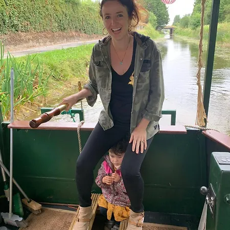 5 Star Stunning Houseboat, No Experience Required בית נופש