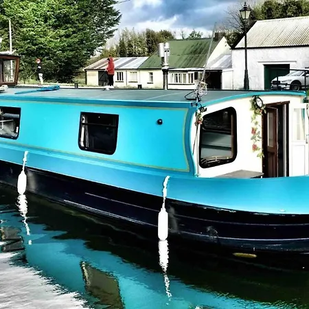 Holiday home 5 Star Stunning Houseboat, No Experience Required Enjoy The Romantic Trip